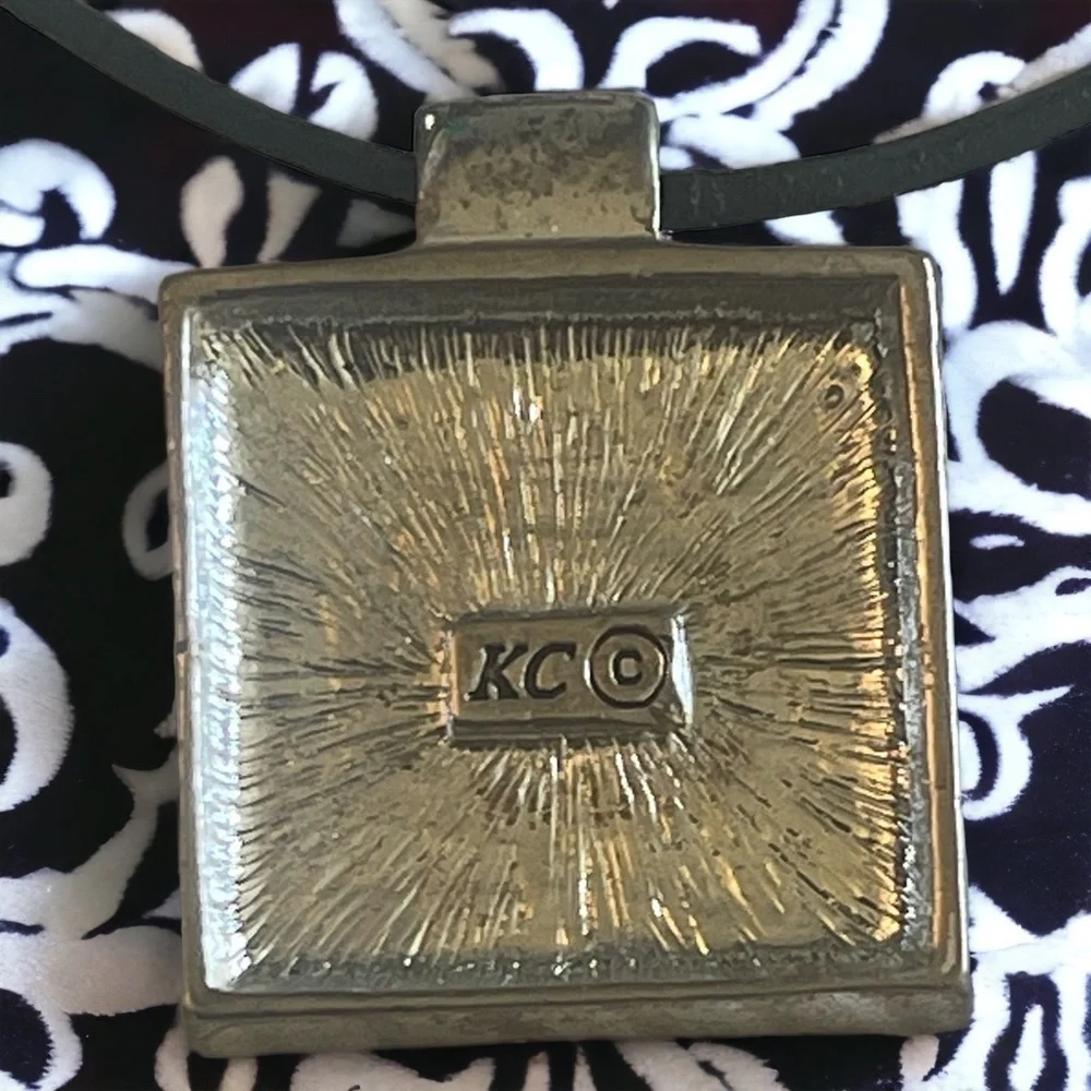 🌺 Vintage Kenneth‎ Cole amber pendant necklace